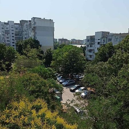 Welcome To Daisy Sunny Place! Apartment Varna Exterior photo